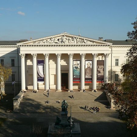 Museum View Apartment Budapest Exteriör bild
